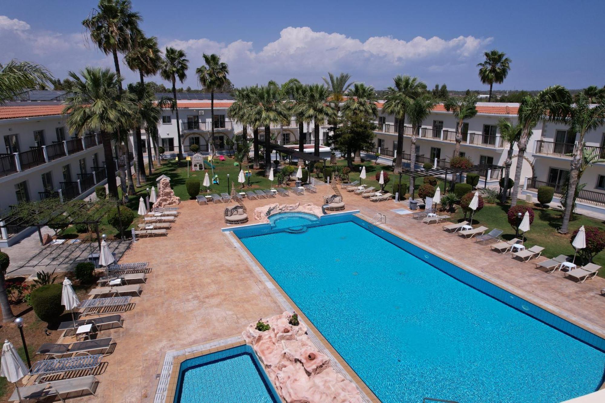 Loutsiana Deluxe Apts Ayia Napa Exterior photo